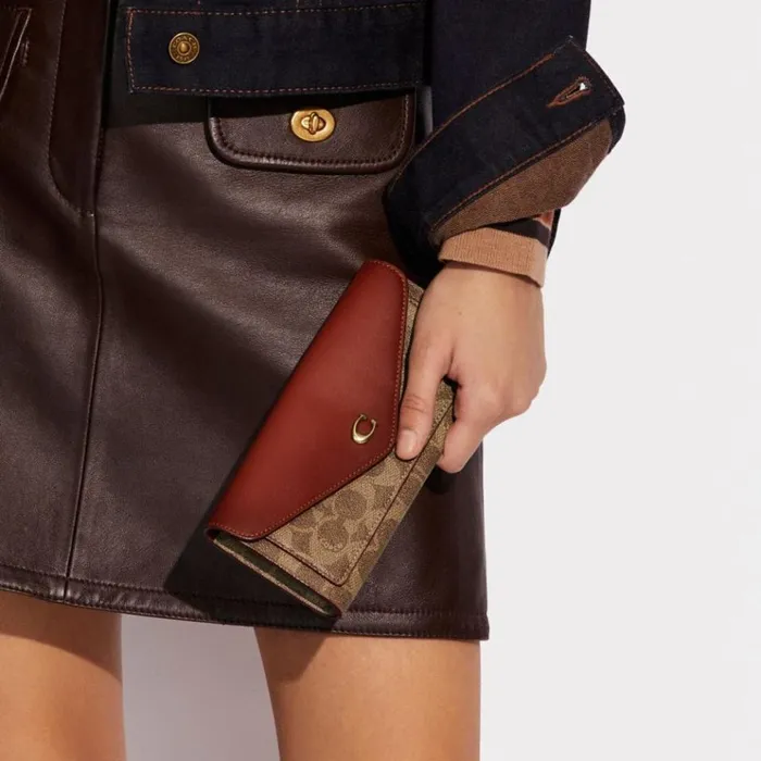 WomenMen Clutches Coach Wyn Soft Wallet In Colorblock Signature Canvas Brasstanrust WomenMen Clutches Coach Wyn Soft Wallet In Colorblock Signature Canvas Brasstanrust