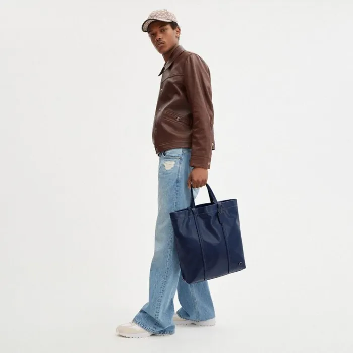 WomenMen Totes and Carryalls Coach Hall Tote Deep Blue