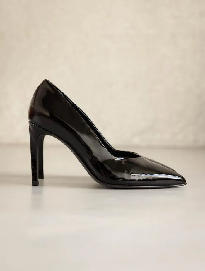 Women Pumps and Mary Janes Bobbies Frida Lacquered Black Women Pumps and Mary Janes Bobbies Frida Lacquered Black
