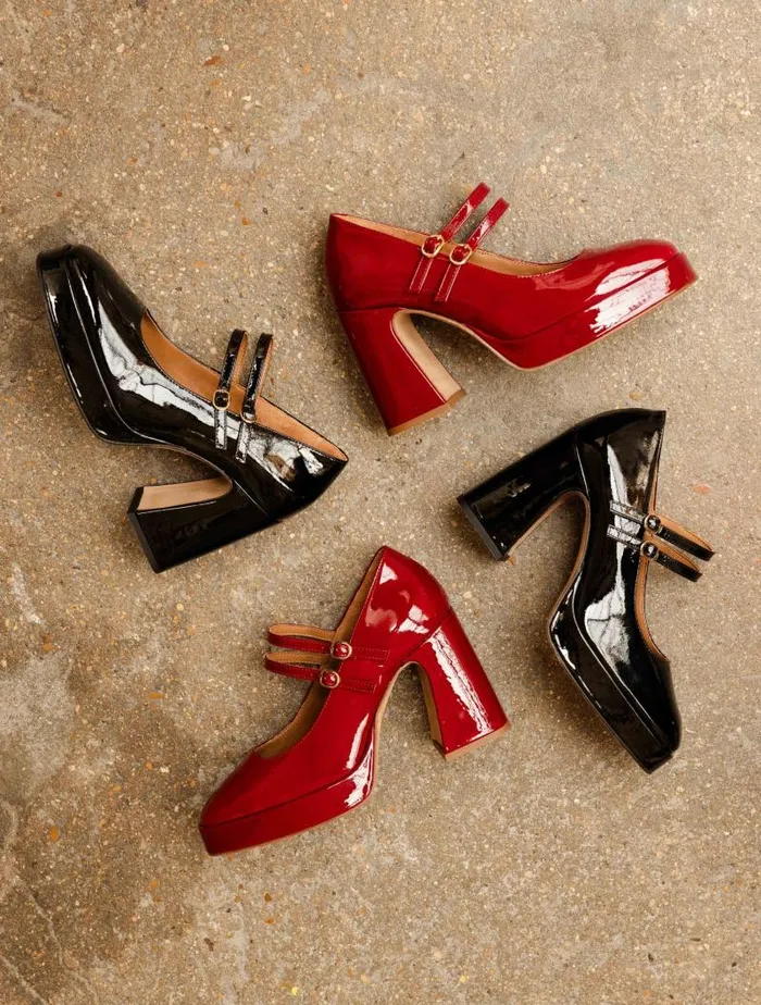 Women Pumps and Mary Janes Bobbies Louise Lacquered Black Women Pumps and Mary Janes Bobbies Louise Lacquered Black