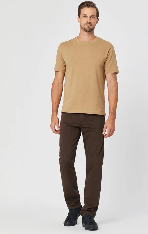 Zach Straight Leg In Coffee Bean Twill Men Mavi Jeans Pants