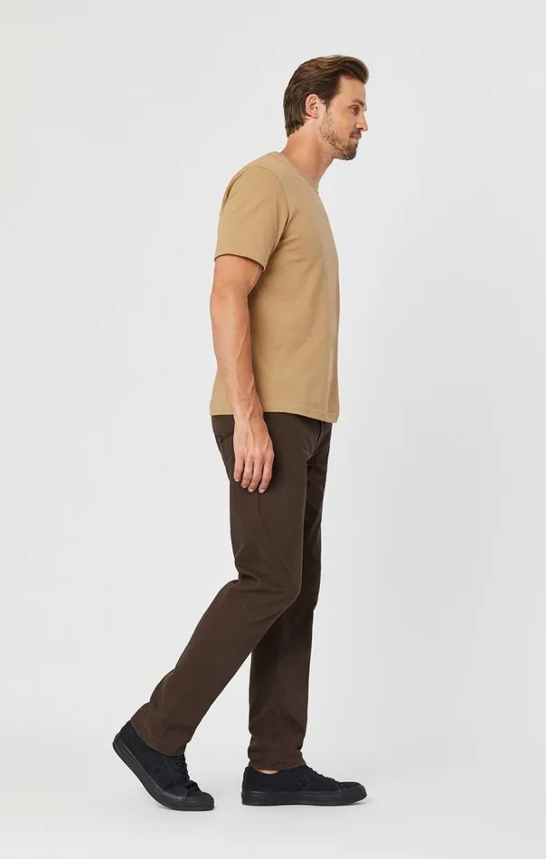 Zach Straight Leg In Coffee Bean Twill Men Mavi Jeans Pants