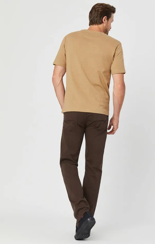 Zach Straight Leg In Coffee Bean Twill Men Mavi Jeans Pants
